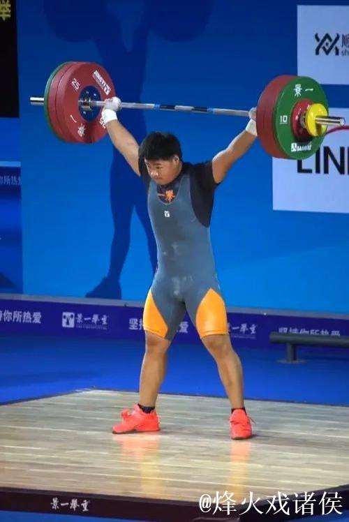 全国举重冠军赛 潘云华收获三金